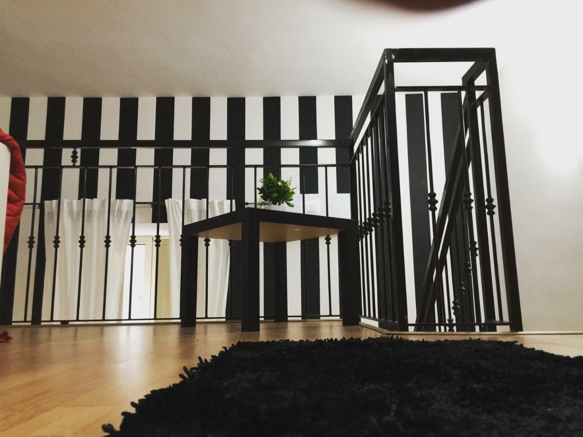 Appartement Garibaldi Naples